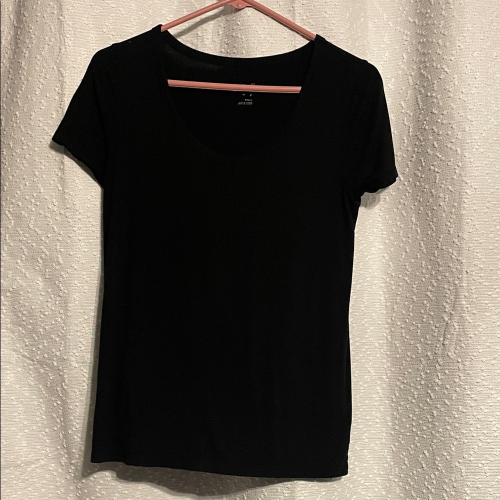 Elegant Black Short Sleeve Women's Tee